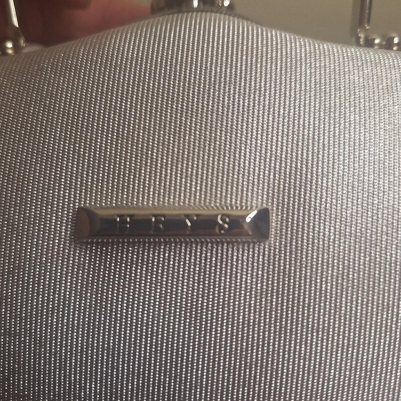 Heyes Y2K hard sided silver metallic mini cross body bag - Picture 12 of 15